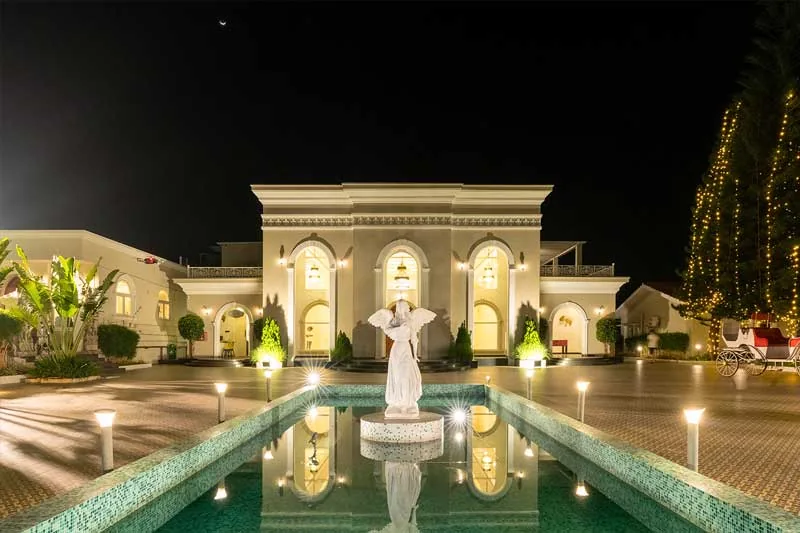 Beautiful destination wedding resort in Coimbatore with open lawn mandap setup